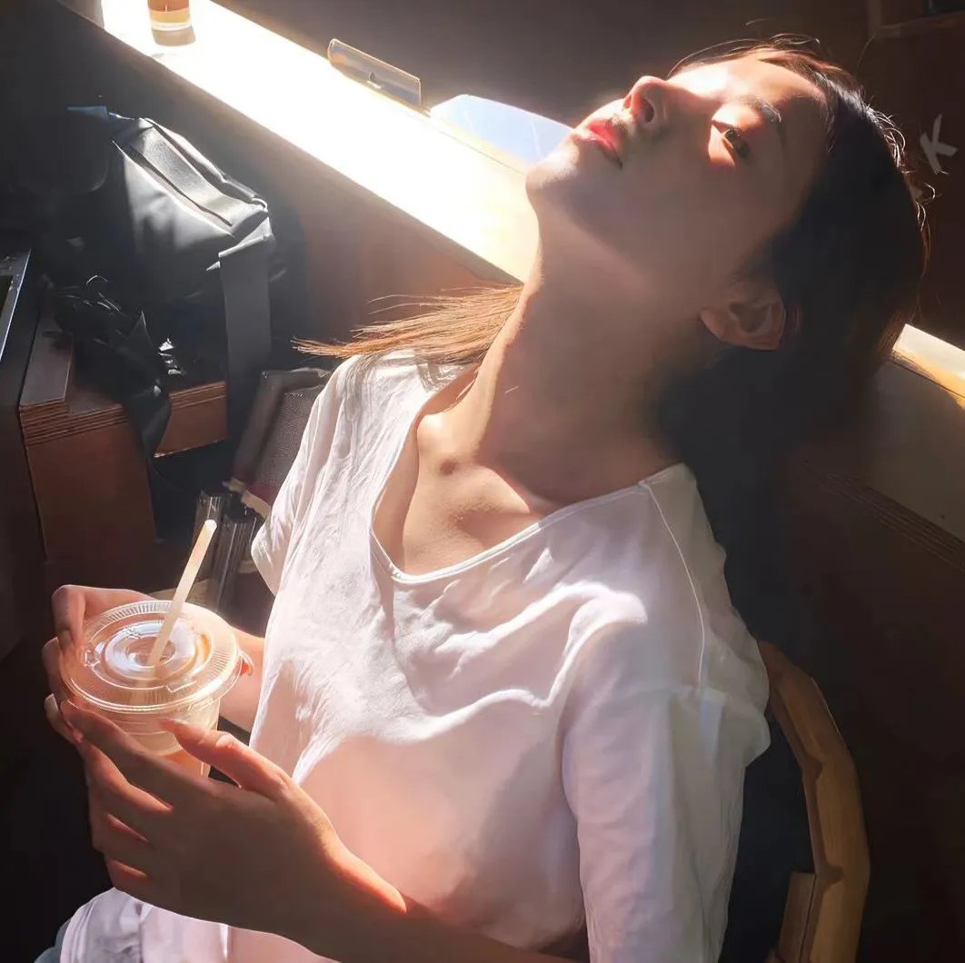 扶桑花女孩